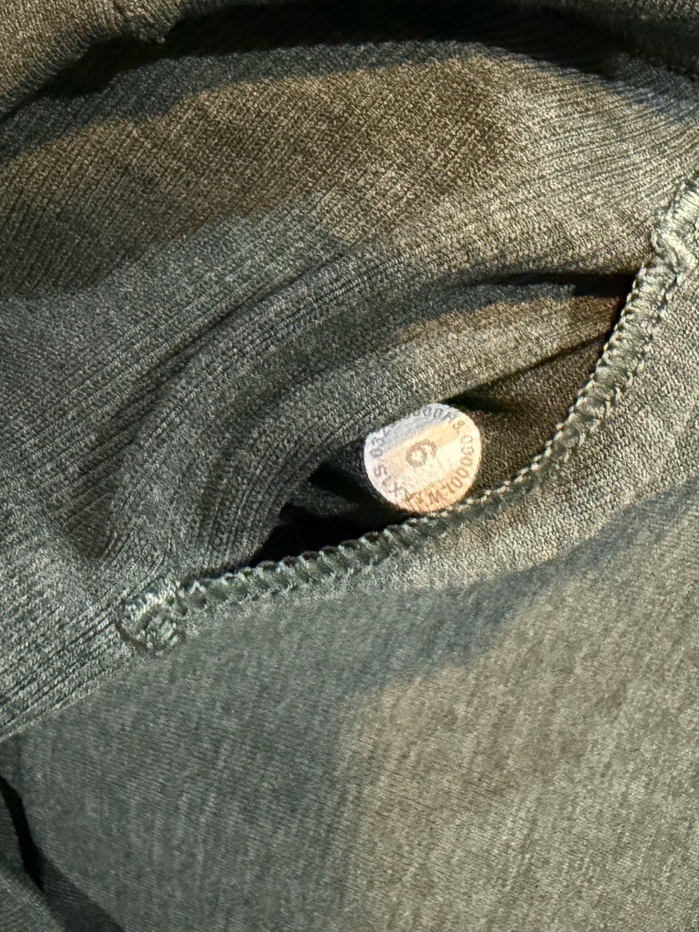 Lululemon - Picture 4 of 4